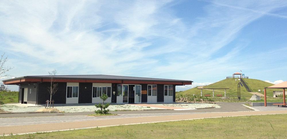 千年希望の丘交流センター外観